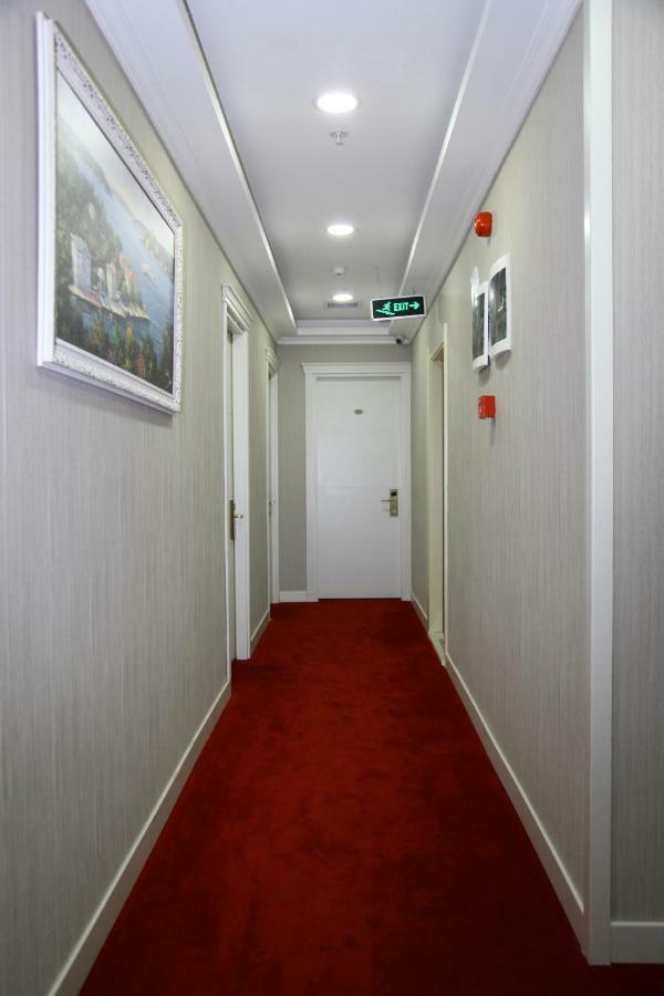 Ens Hotel Istanboel Buitenkant foto